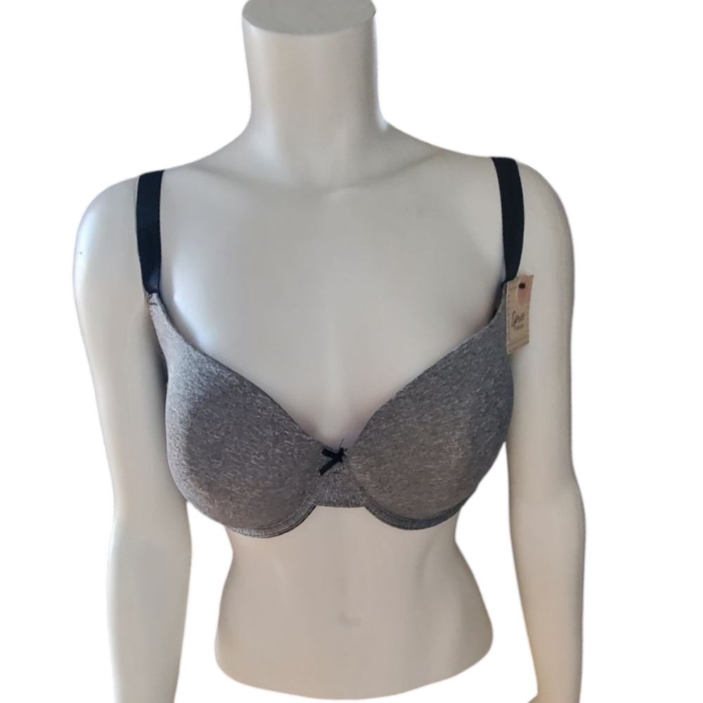 🦜 2/$10 NWT Spree Intimates Gray Bra. Size 40D.